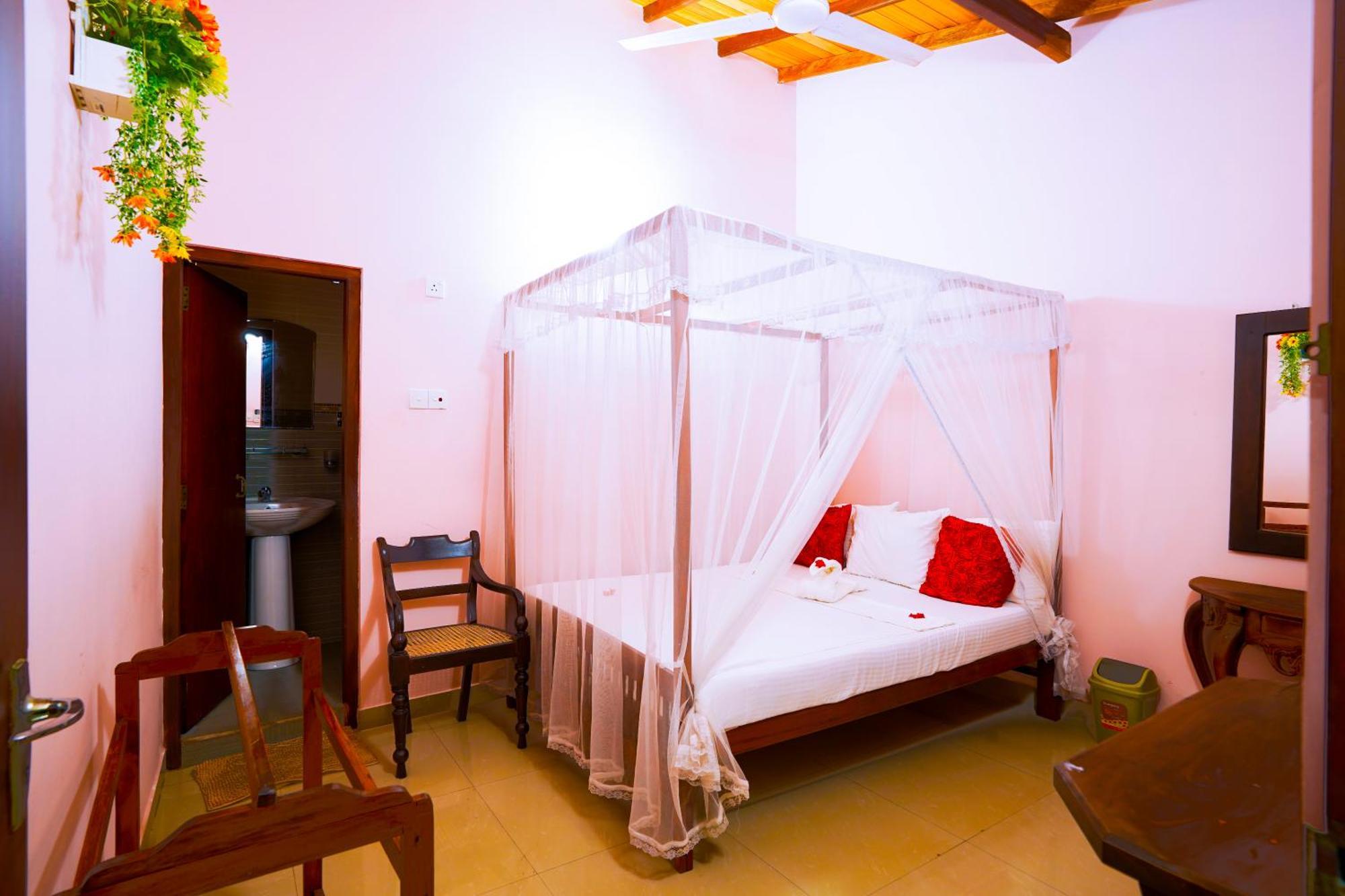 Frangipani Motel 갈레 외부 사진